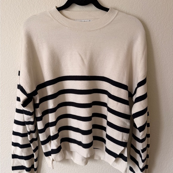 Abercrombie & Fitch Sweaters - Abercrombie & Fitch Cream and Black Striped Crewneck Sweater